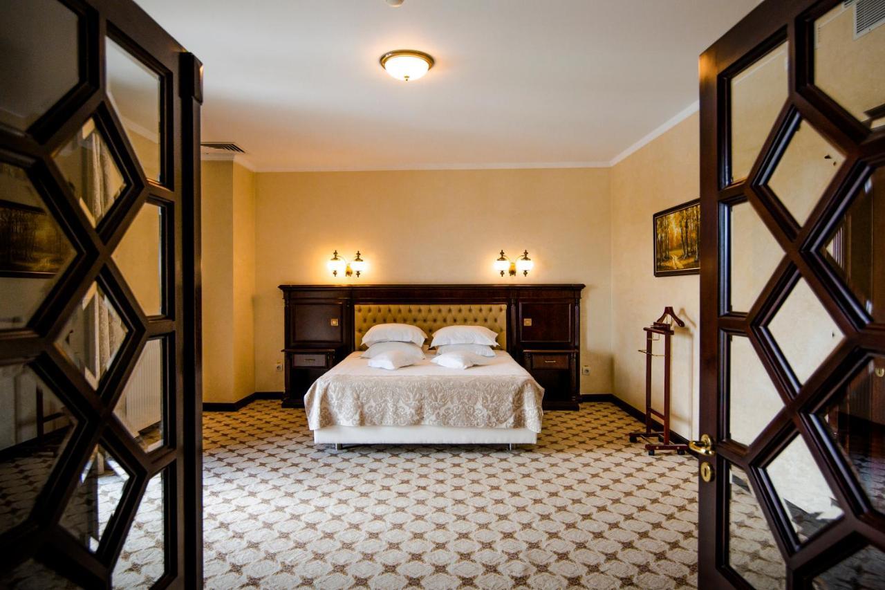 Hotel Golden House Craiova Eksteriør bilde