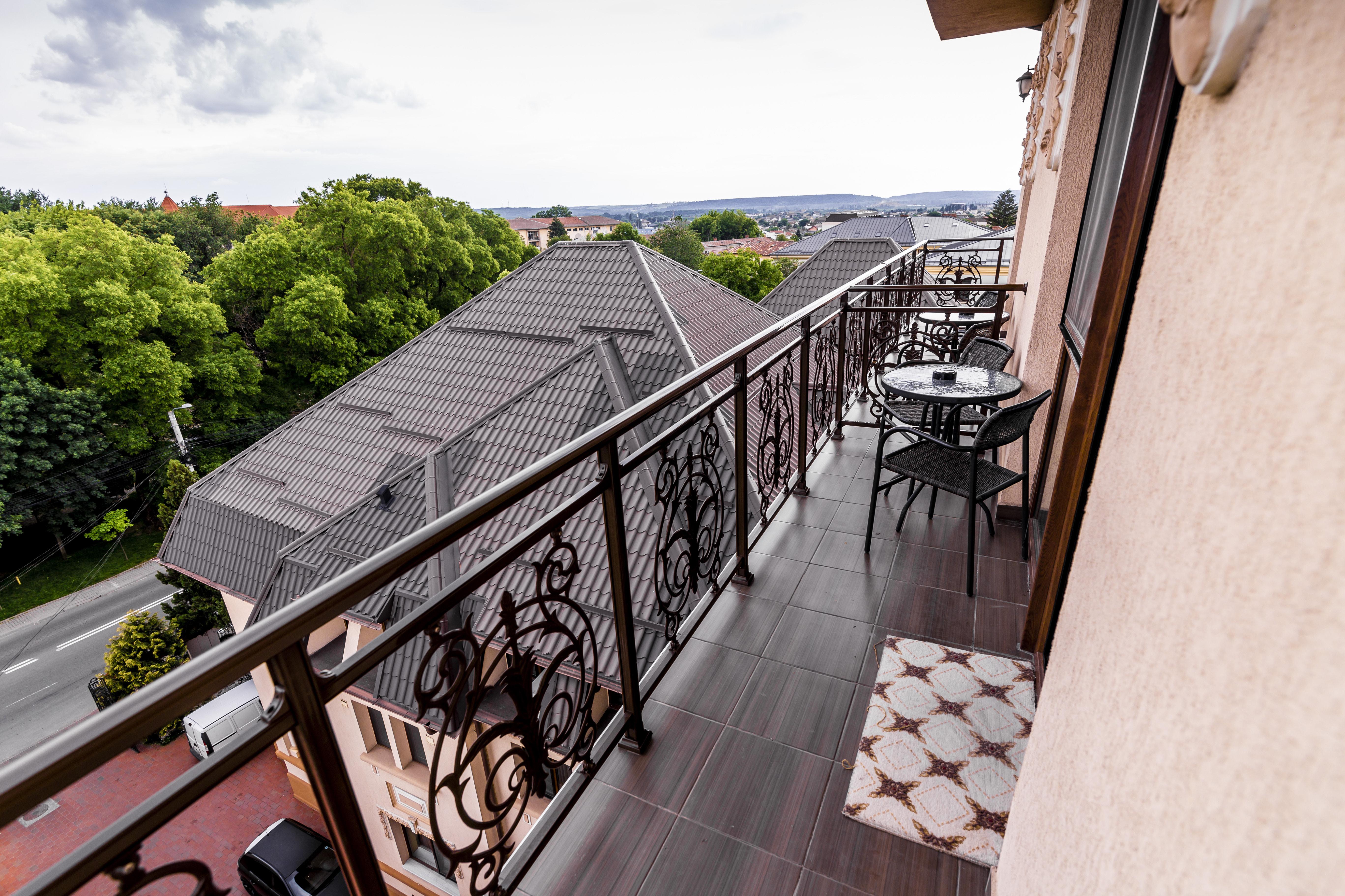 Hotel Golden House Craiova Eksteriør bilde
