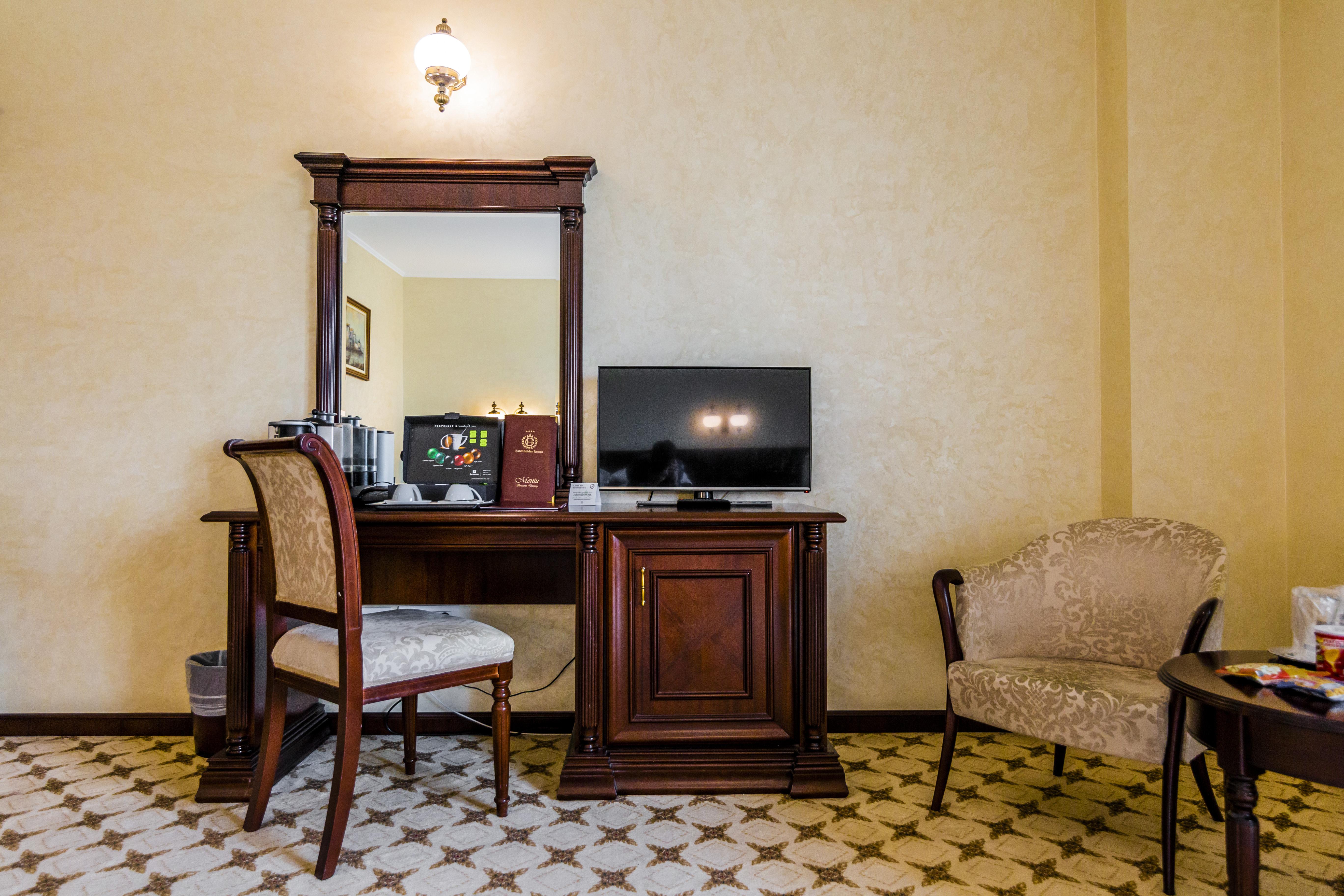 Hotel Golden House Craiova Eksteriør bilde