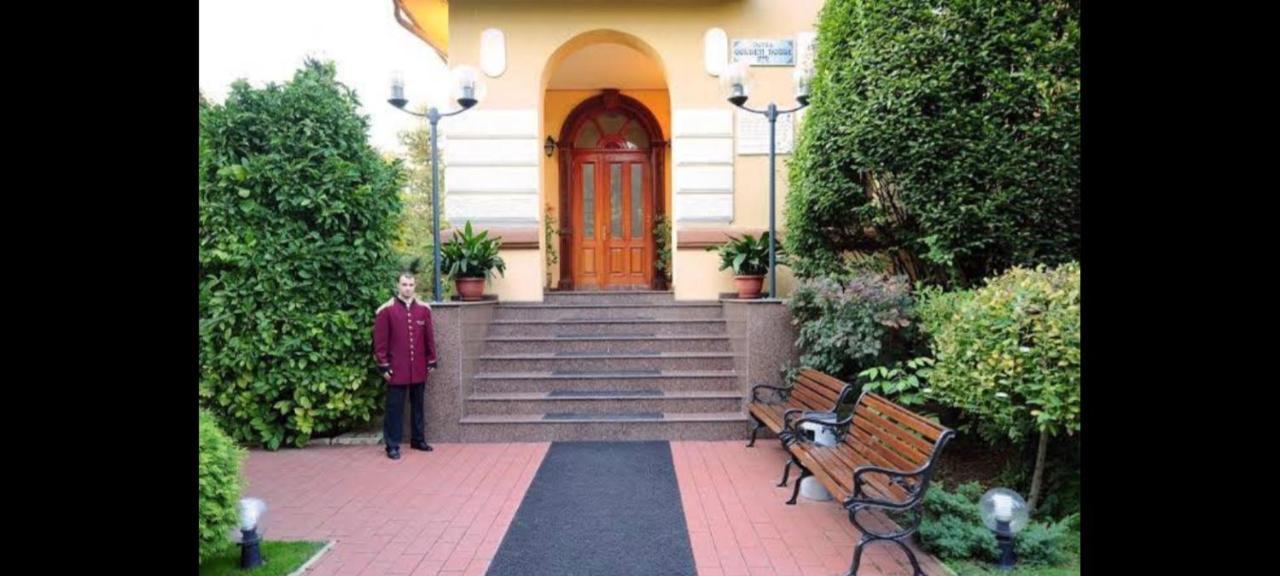 Hotel Golden House Craiova Eksteriør bilde
