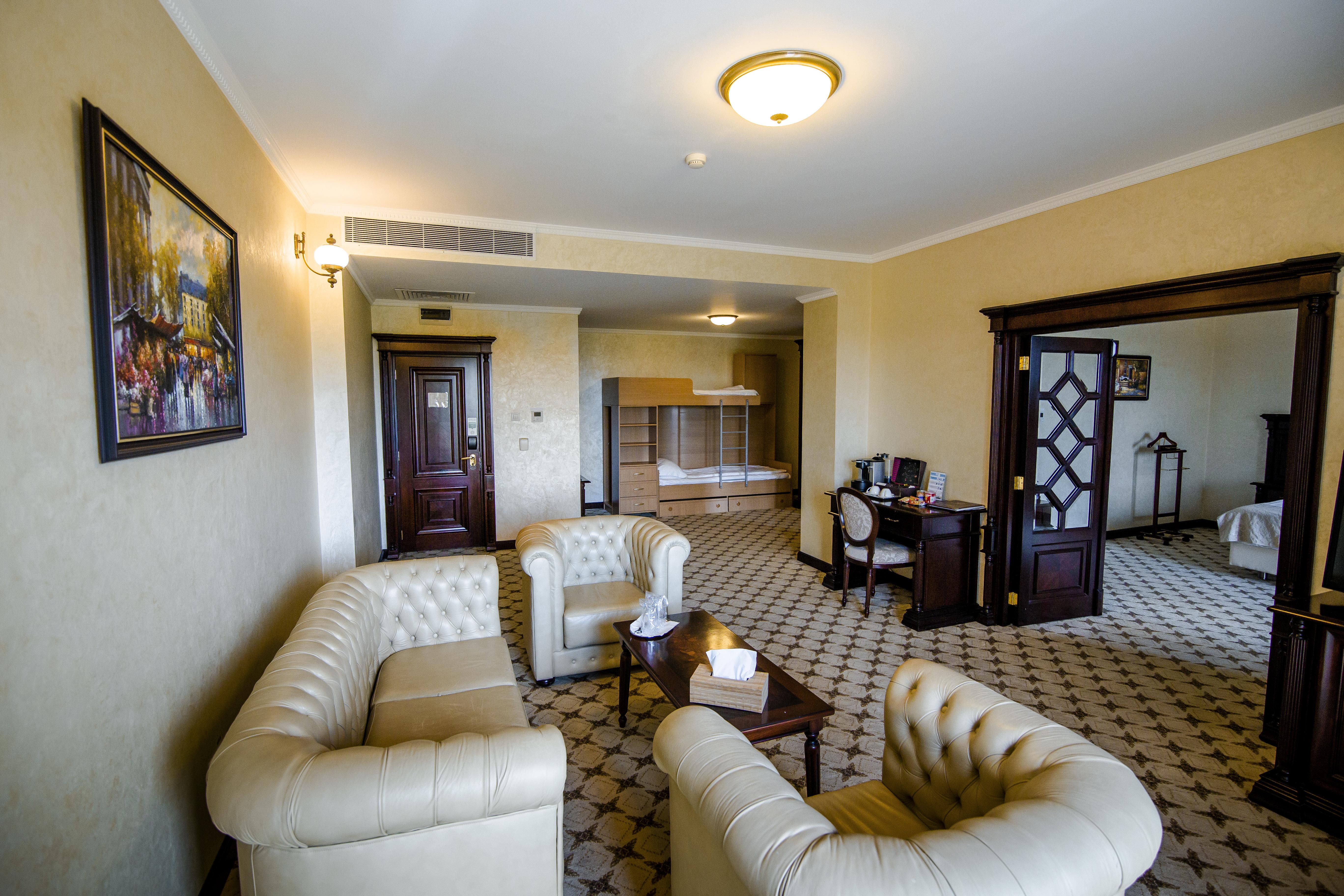 Hotel Golden House Craiova Eksteriør bilde